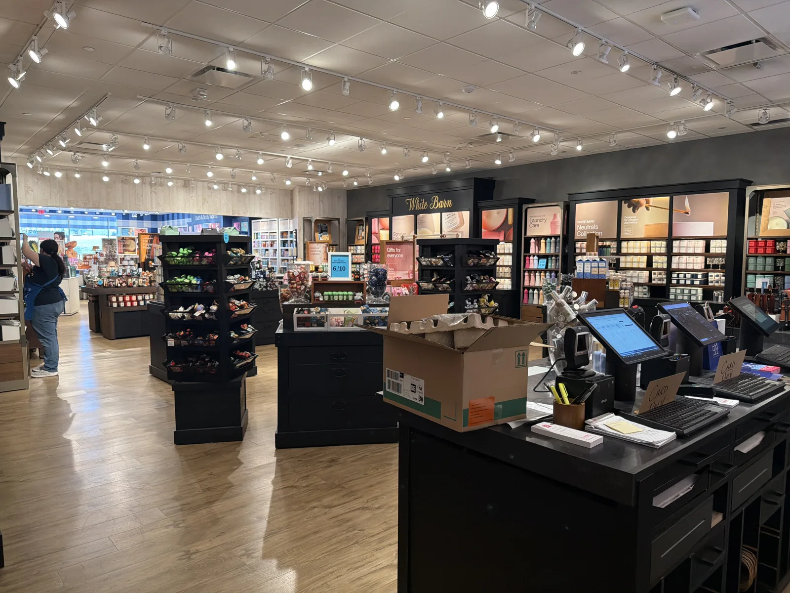 Retail floor and merchandise displays